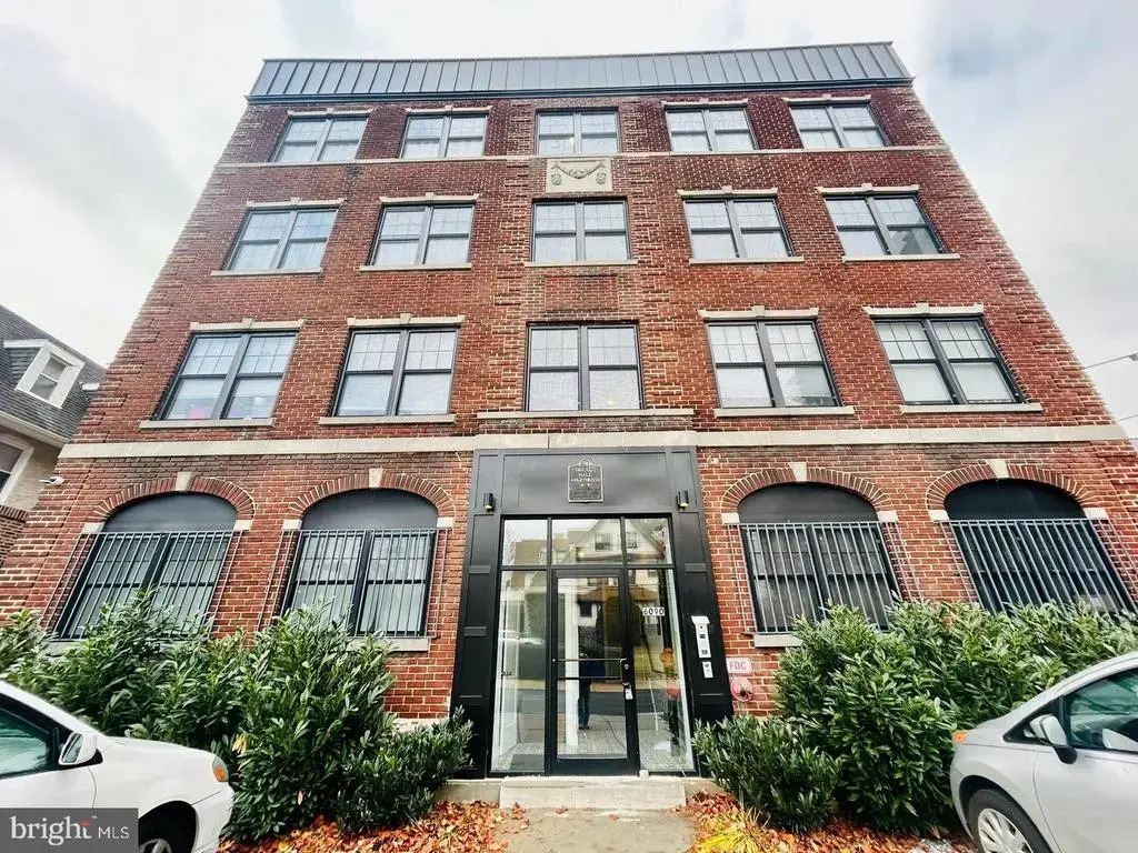 6090 Drexel Rd #8, PHILADELPHIA