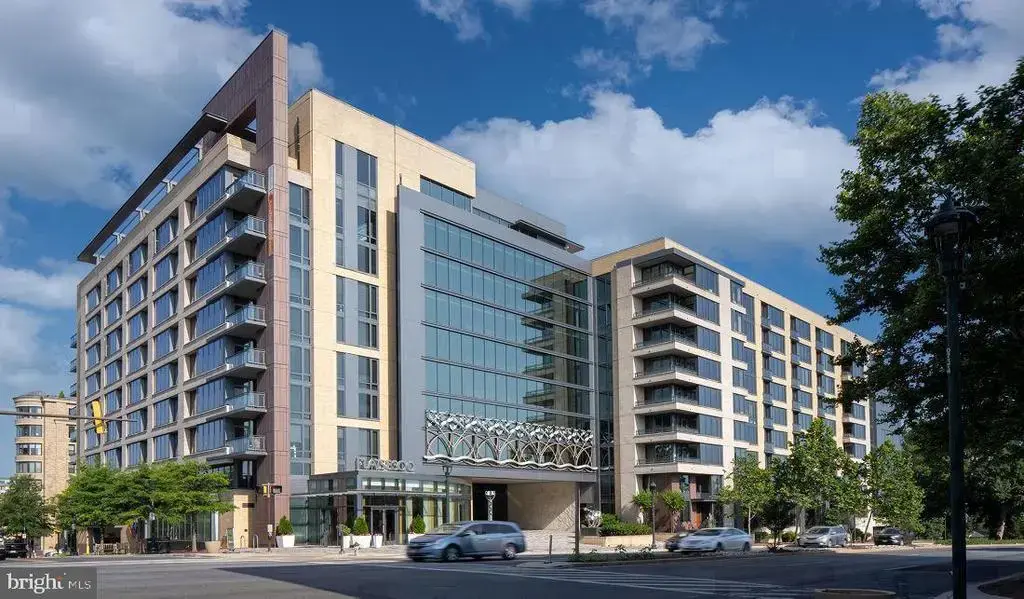 8300 Wisconsin Ave #317, BETHESDA