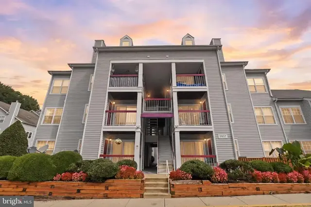 9907 Boysenberry Way #105, Gaithersburg