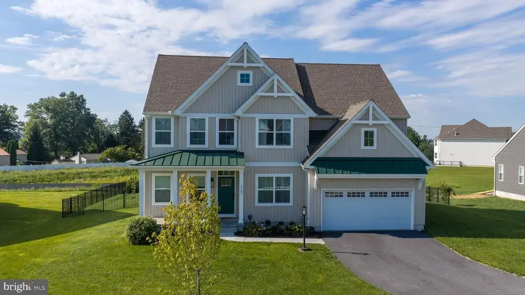 117 Cameron Ln, LITITZ