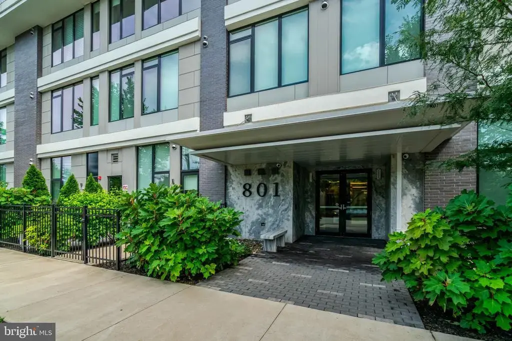 801 N Fairfax St #212, ALEXANDRIA