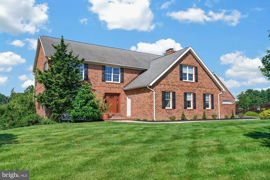 4 Country Hill Ct, KINGSVILLE