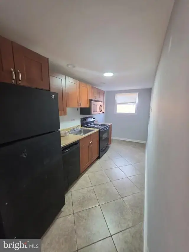 7701 Gilbert St, Philadelphia