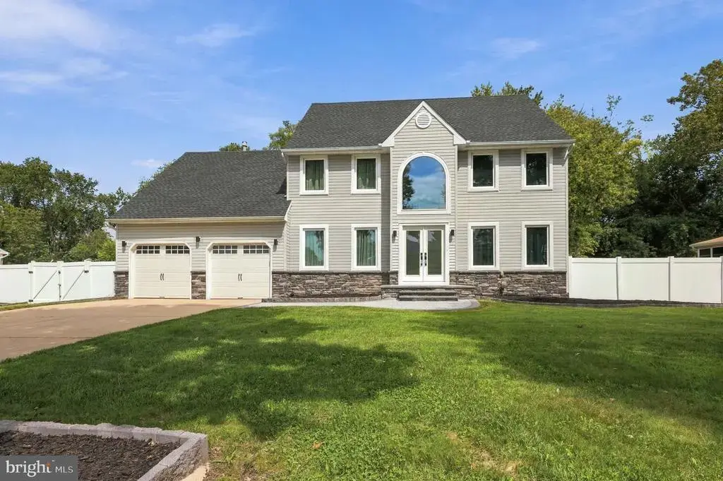 1405 Swan Ln, MULLICA HILL