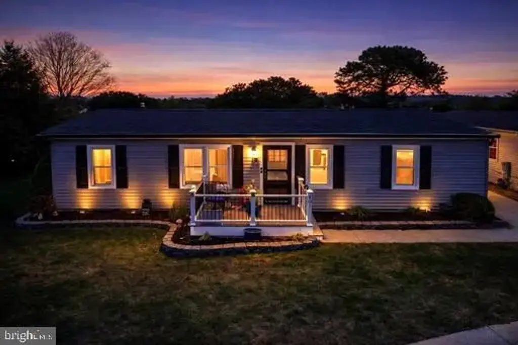 401 Maplehurst Ct, MANCHESTER
