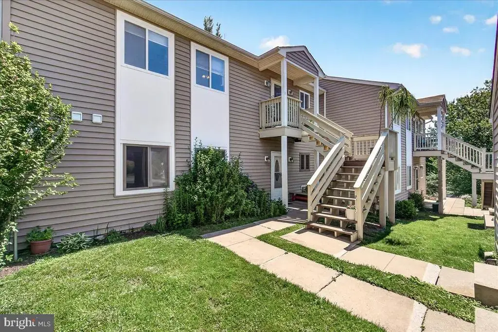 10269 White Pelican Way #102b, NEW MARKET