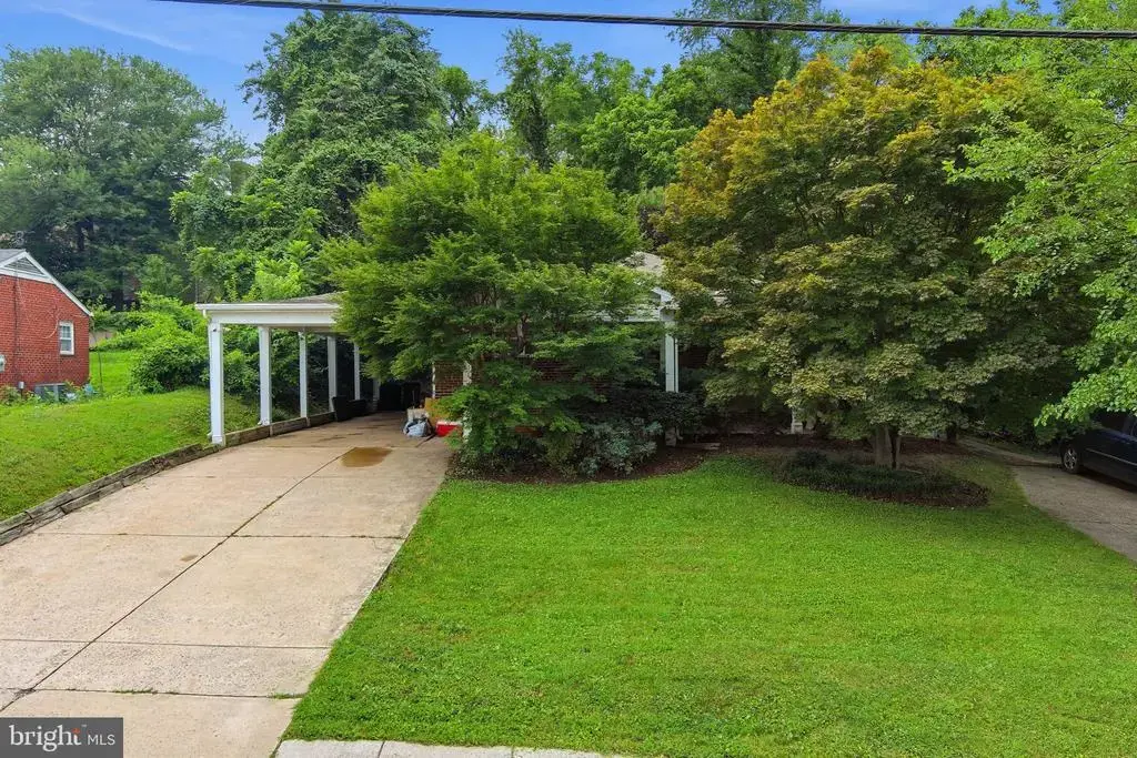6105 Munson Hill Rd, FALLS CHURCH