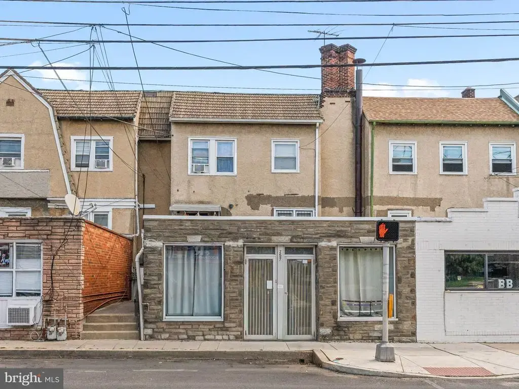 257 Long Ln, UPPER DARBY
