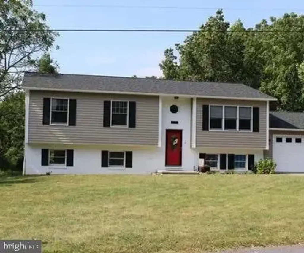857 Bifrost Way, LINDEN