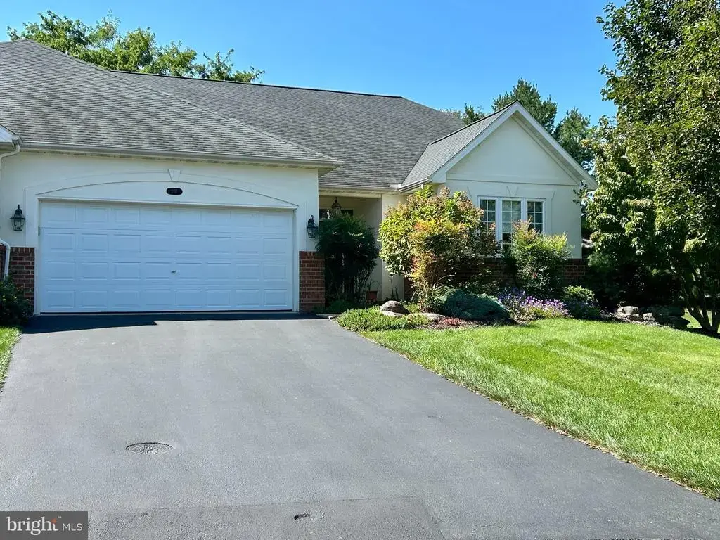 207 Sutherland Rd, LANCASTER