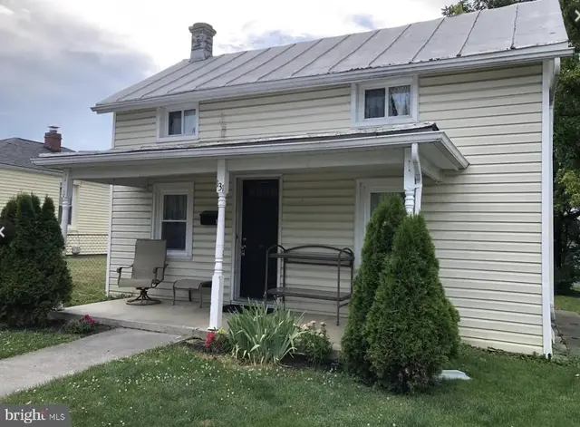 131 S Purcell Ave, Winchester