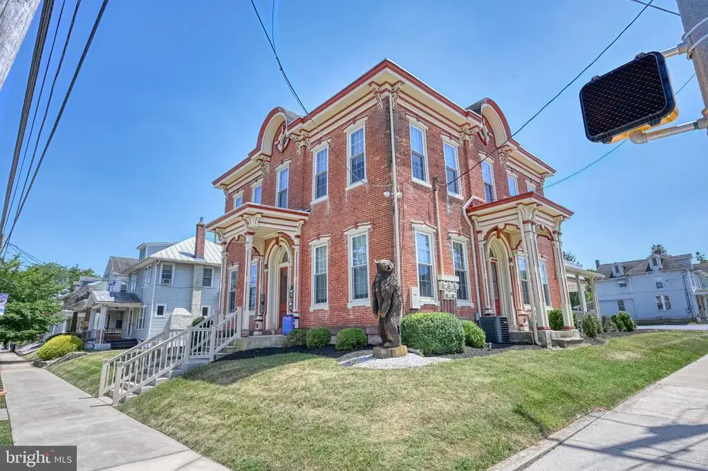 2 E Penn Ave #c, ROBESONIA