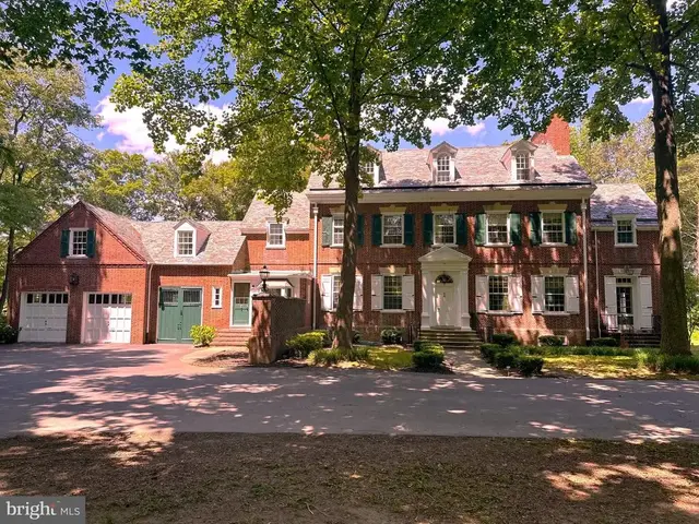 233 Walker Rd, Dover