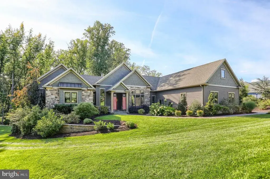 3220 Sutton Dr, HARRISBURG