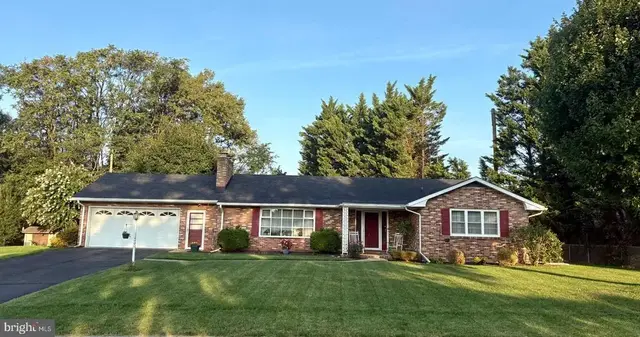 24 Springfield Ln, Williamsport