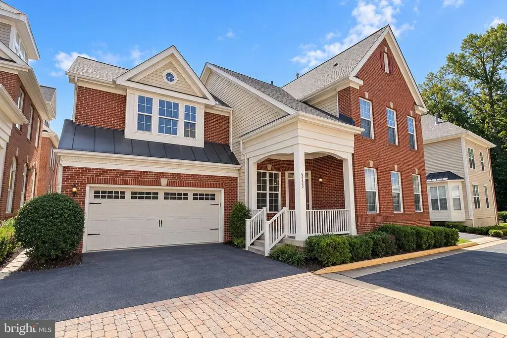 6933 Cove Inlet Ct, FORT BELVOIR