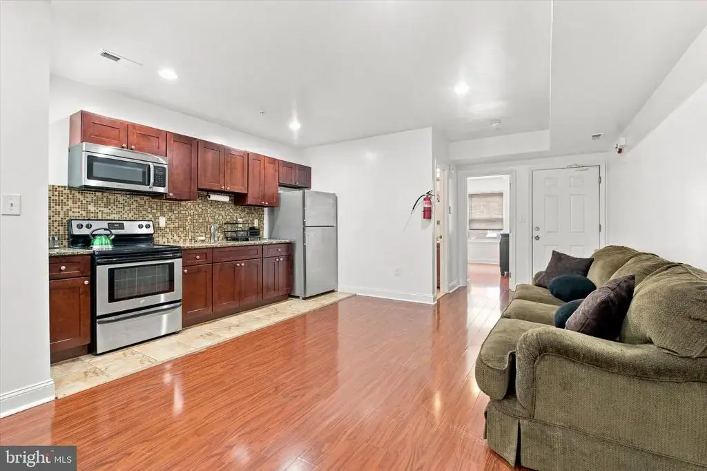 2007 W Oxford St #2, PHILADELPHIA