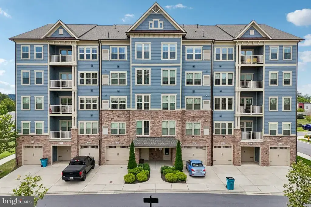 3411 Angelica Way #203, FREDERICK