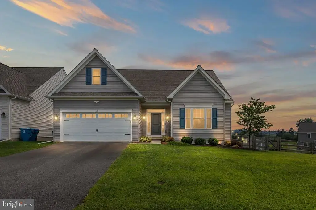 107 Hinson Dr, OXFORD