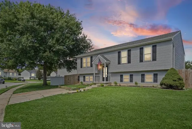 8 Taos Cir, Baltimore