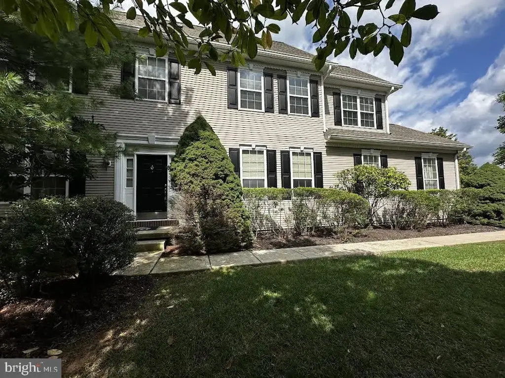 92 Dispatch Dr, WASHINGTON CROSSING