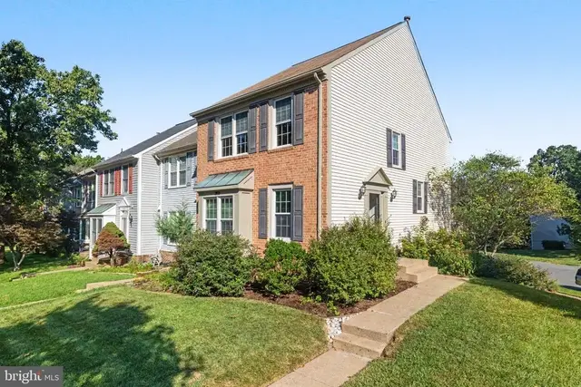 21130 Winding Brook Sq, Ashburn