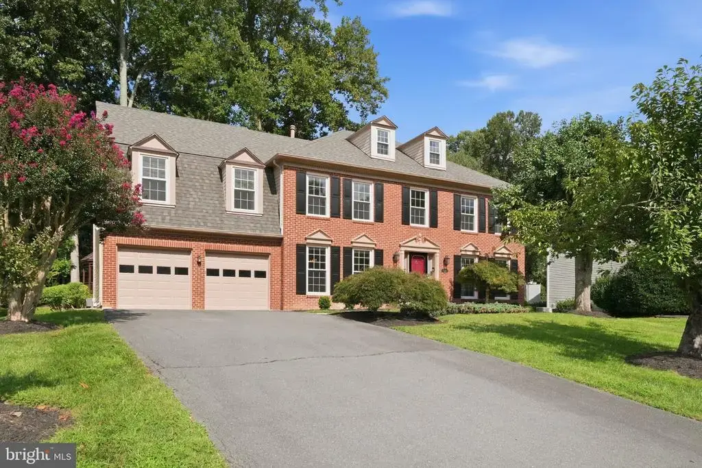 5381 Ashleigh Rd, FAIRFAX