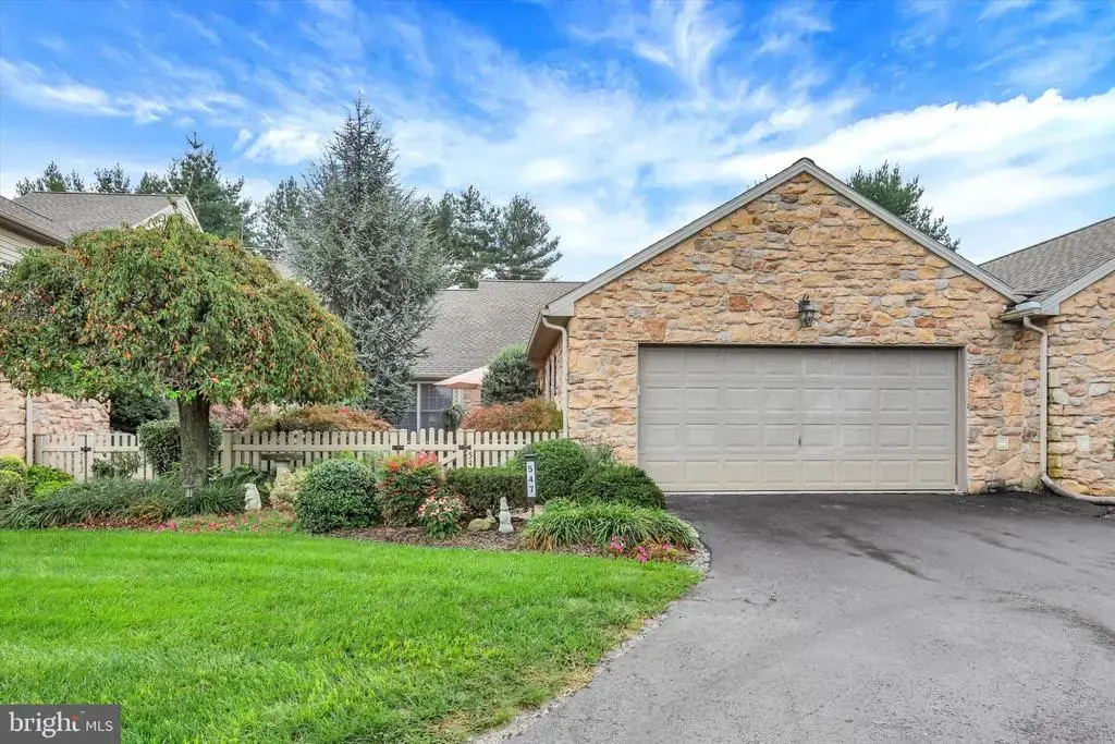 547 Farmhouse Ln, HUMMELSTOWN