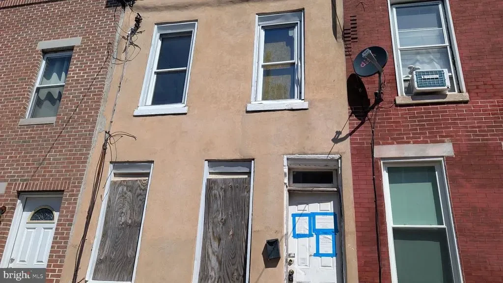 2323 Greenwich, PHILADELPHIA