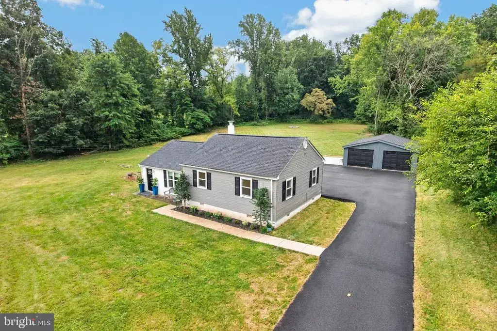 107 Alackness Rd, SPRING CITY
