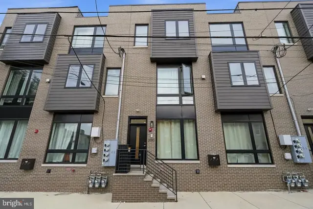 2010 N 5th St N #2c, Philadelphia