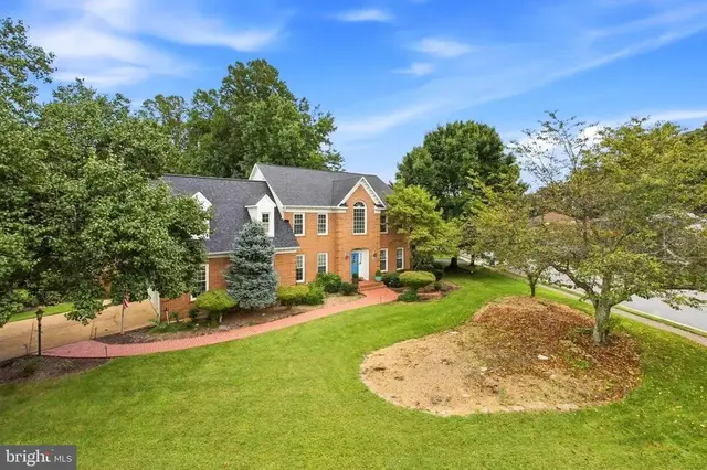 8605 Woodwren Ter, Fairfax Station