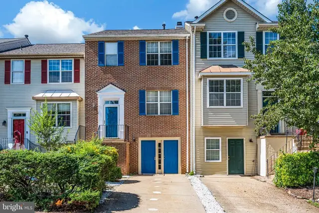 205 Club House Rd, Fredericksburg