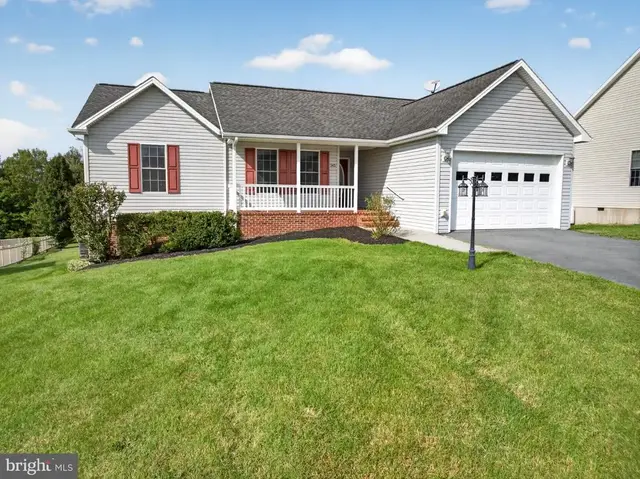 243 Morningside Dr, Broadway