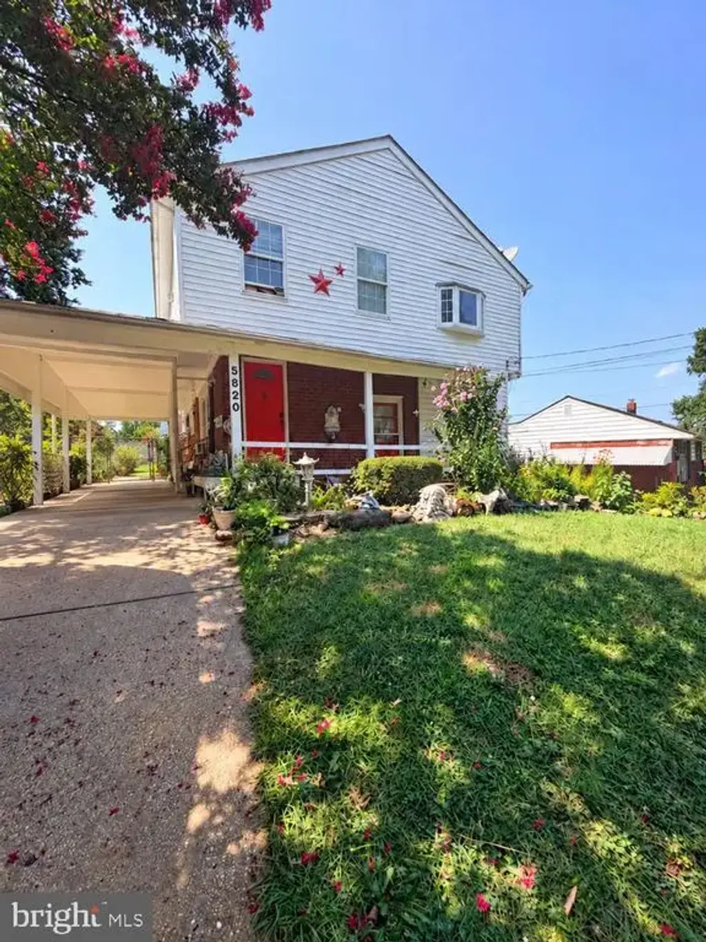 5820 Maryhurst Dr, HYATTSVILLE