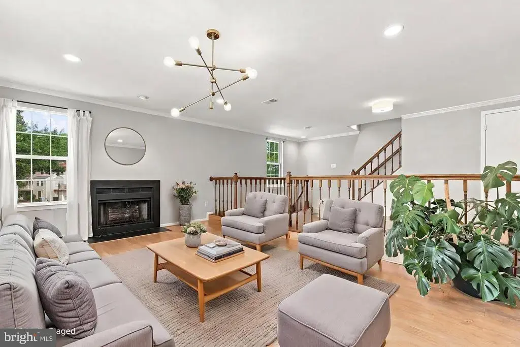 14621 Monmouth Dr, BURTONSVILLE