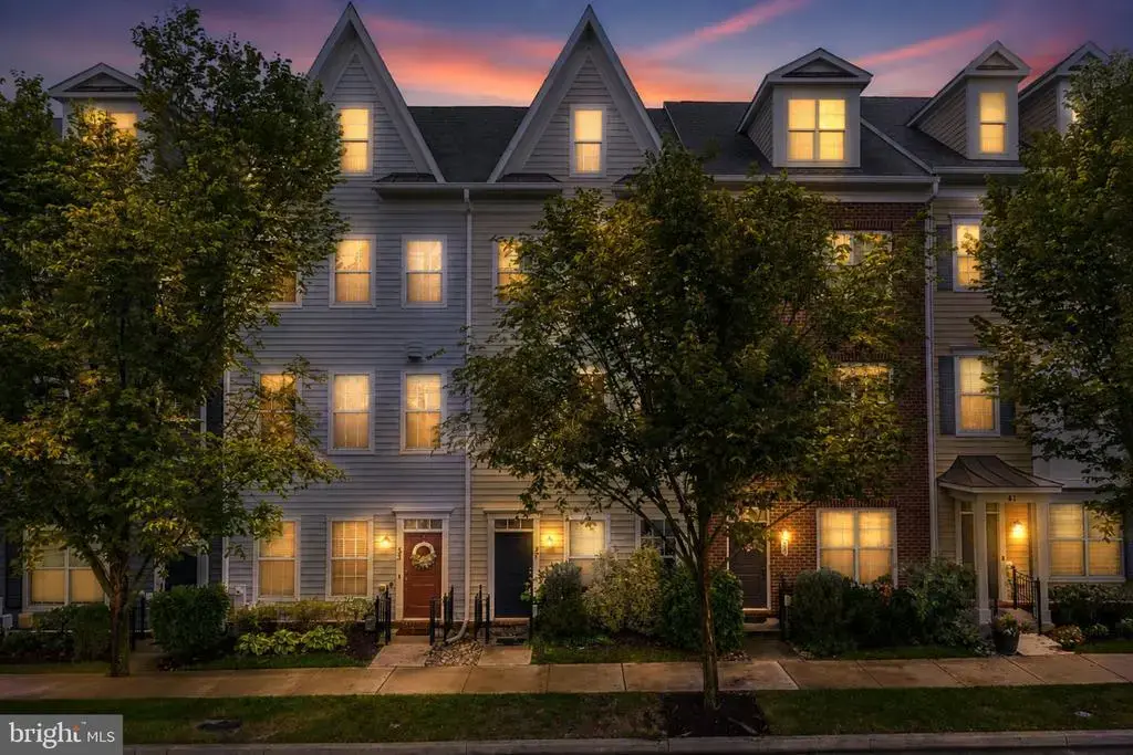 37 Meridian Ln, TOWSON