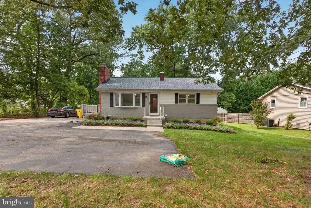 512 Saint Martins Ln, SEVERNA PARK