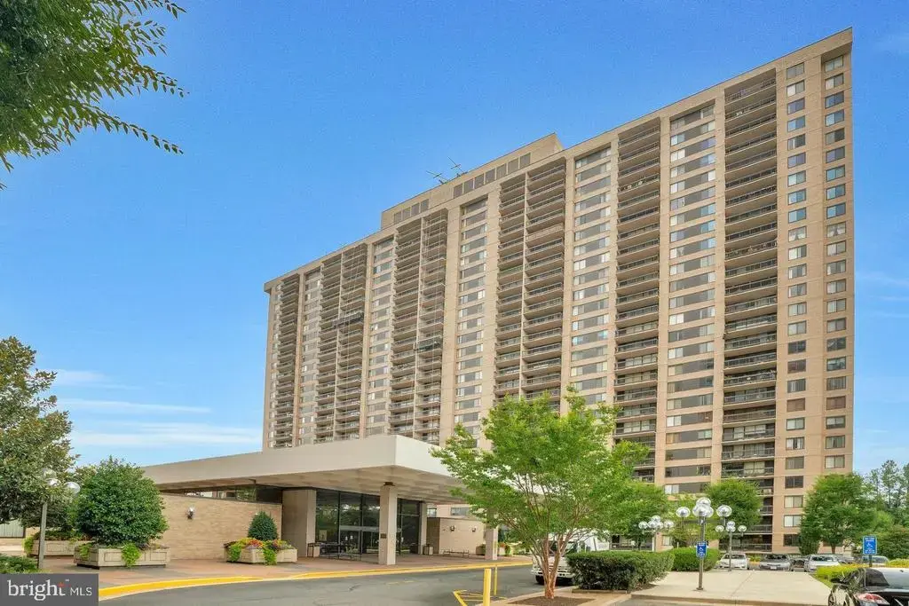 3709 S George Mason Dr #613, FALLS CHURCH