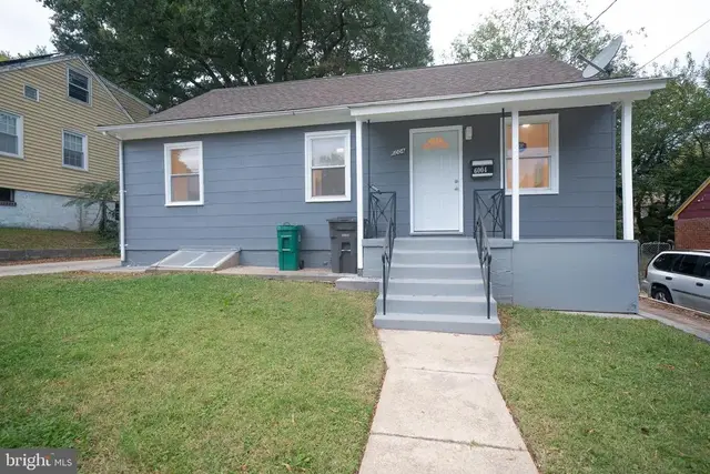 6004 36th Ave, Hyattsville