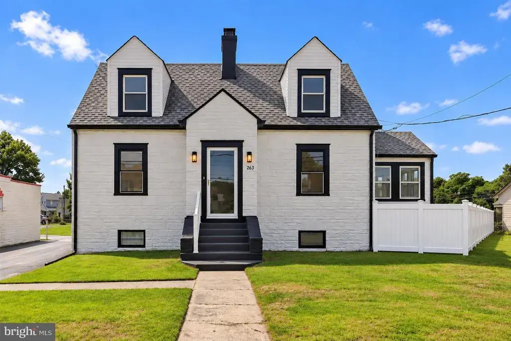 263 S Broadway, PENNSVILLE