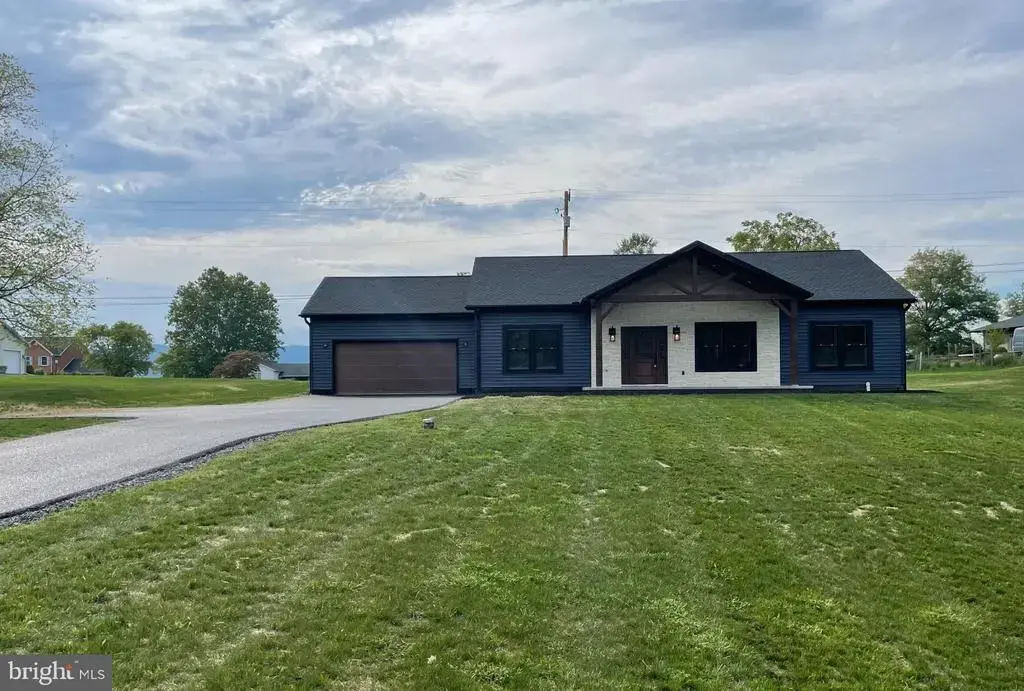 6771 Tippetts Dr, MERCERSBURG
