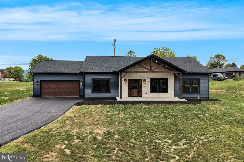 6771 Tippetts Dr, MERCERSBURG