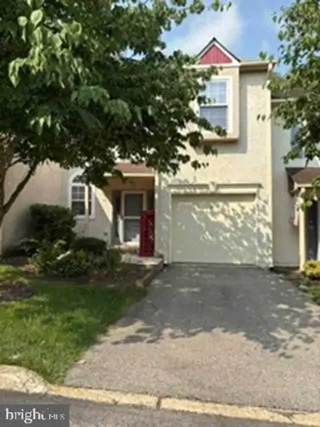 31 Viburnum Ct, Lafayette Hill