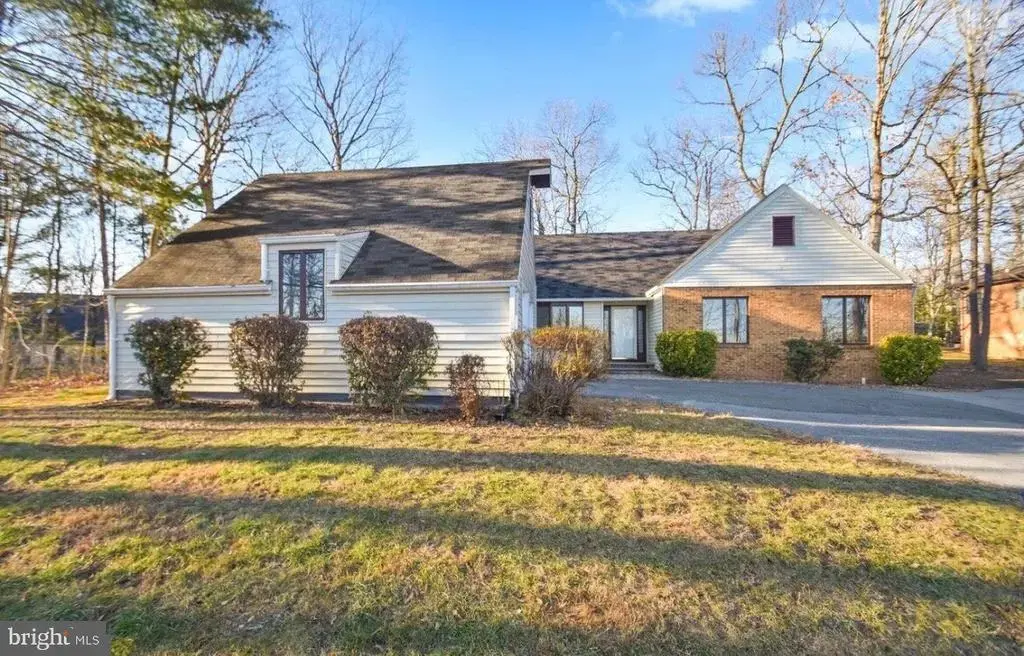 206 Fairway Cir, CROSS JUNCTION