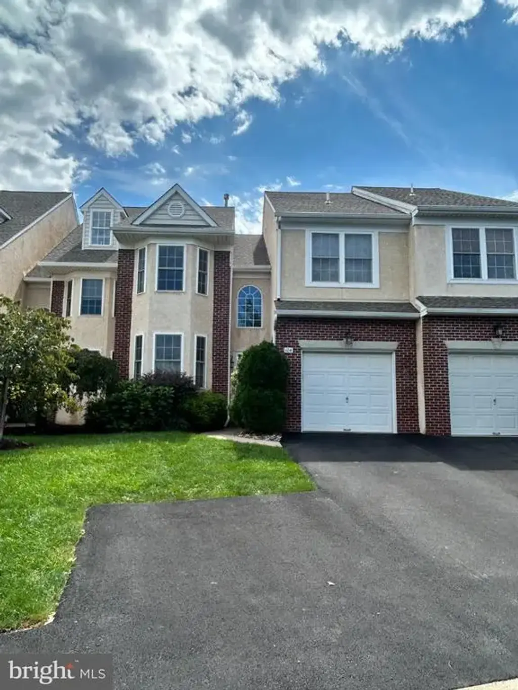 104 Durham Ct, AMBLER