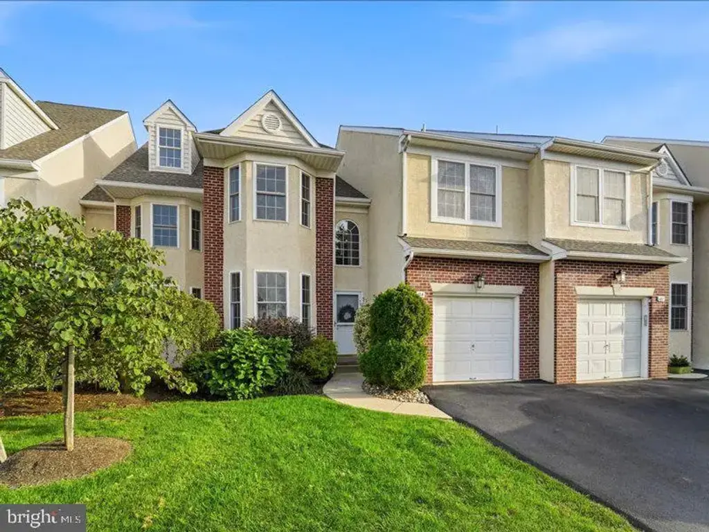 104 Durham Ct, AMBLER