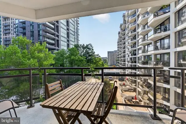 1530 Key Blvd #529, Arlington