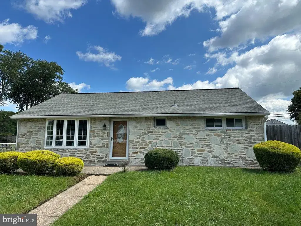 2514 Green Ave, BRISTOL