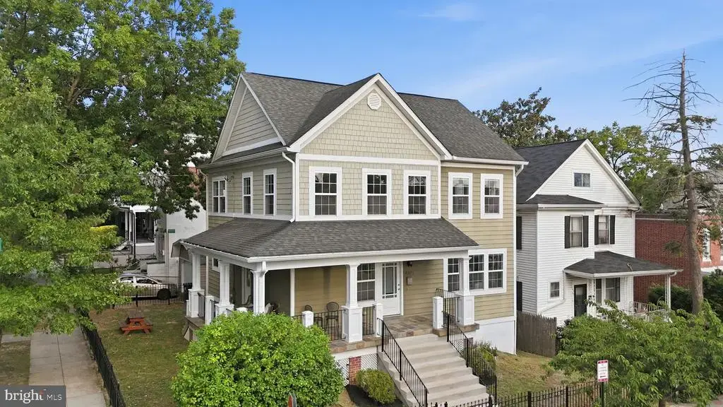4327 8th St Nw, WASHINGTON